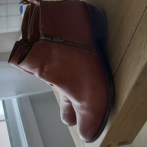 Lucky Brand women's Basel leather booties